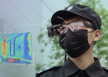 LLVISION นำเสนอแว่นตาเทอร์โมมิเตอร์ AR สุดล้ำพร้อมฟังก์ชันวัดอุณหภูมิ พร้อมข้อมูลทางไกลเพื่อต่อสู้กับ COVID-19
