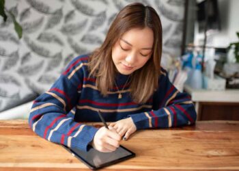 Samsung เผย Work from Home ดันยอดขายแท็บเล็ตพุ่ง 30% ชี้ Galaxy Tab S6 Lite เป็นรุ่นยอดนิยมเพราะมาพร้อมปากกา