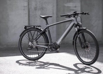 ผู้ผลิตรถจักรยานยนต์ Triumph เปิดตัวจักรยานไฟฟ้ารุ่นแรก Trekker GT วิ่งได้ไกล 150 กิโลเมตร พร้อมจอ LCD เฟรมอัลลอย ราคาราว 112,990 บาท