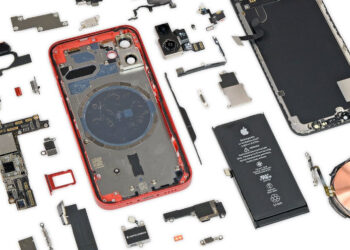 iPhone 12 mini ถูกชำแหละแล้ว เผยให้เห็นส่วนประกอบภายในที่คล้ายกับ iPhone 12 แต่มีขนาดเล็กกว่า