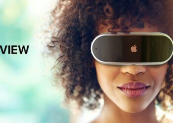 VR Headset ของ Apple จะใช้เลนส์ที่มีทางยาวโฟกัสสั้นพิเศษ และมีน้ำหนักน้อยกว่า 150 กรัม เพื่อให้สวมใส่สบายที่สุด
