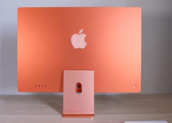 iMac รุ่น 24 นิ้ว บางเครื่อง ถูกติดตั้งจอเอียงเล็กน้อย สร้างความไม่พอใจให้กับเจ้าของบางส่วน