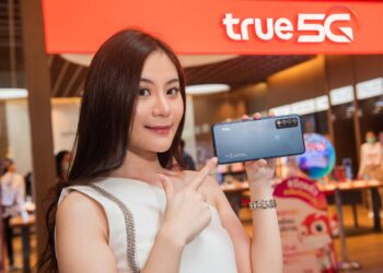 TCL 20 R 5G สมาร์ทโฟน 5G ที่รองรับทุกความถี่ในประเทศไทย โดดเด่นด้วยจอแสดงผล NXTVISION เป็นเจ้าของได้ง่ายๆ ด้วยราคาเริ่มต้นเพียง 990 บาท ปกติ 6,990บาท