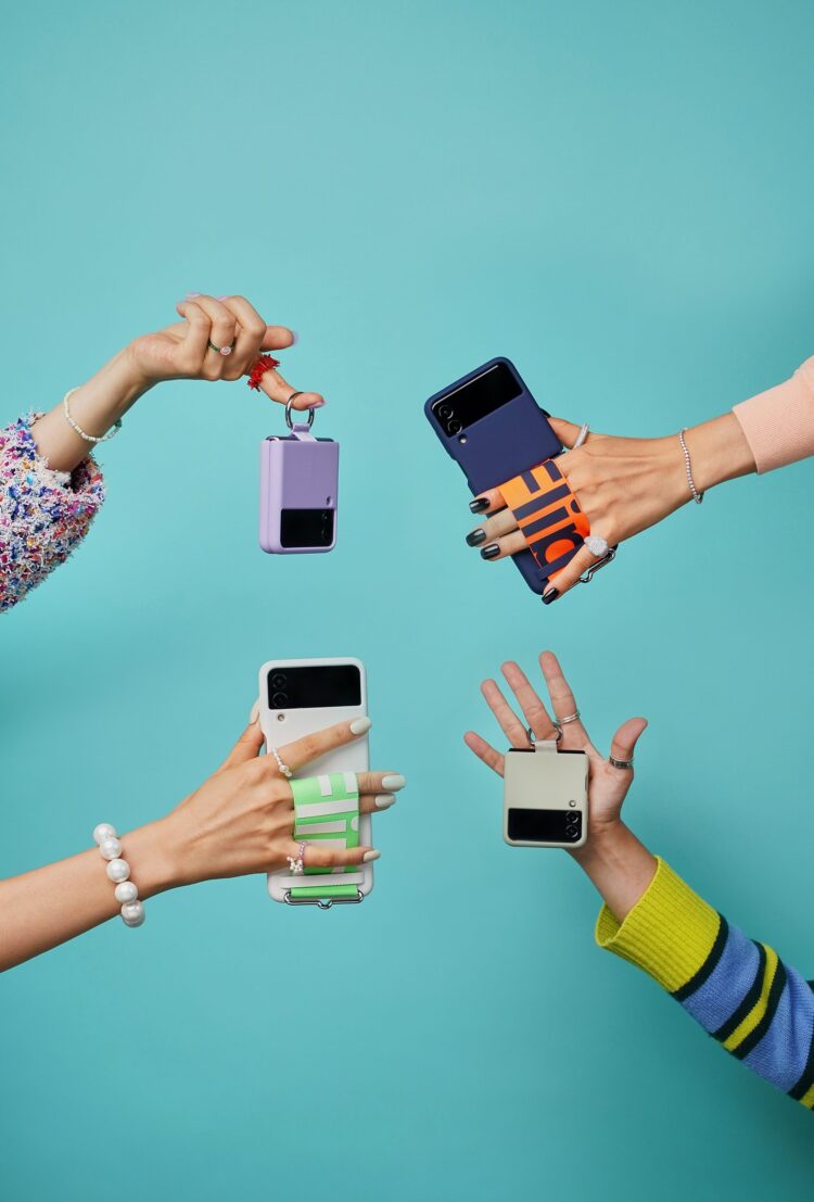 Samsung Galaxy Z Flip3 5G สมาร์ทโฟนเพียงรุ่นเดียวที่ได้รางวัล The Best Inventions of 2021 โดยนิตยสาร TIME