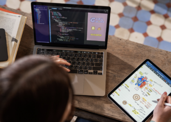 คู่มือการเขียนโค้ดหลักสูตร “พัฒนาใน Swift” เวอร์ชั่นภาษาไทยเปิดให้ดาวน์โหลดฟรีแล้ววันนี้