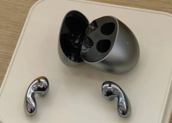 HUAWEI FreeBuds 5 มีภาพหลุดออกมาแล้ว เผยดีไซน์อย่างชัดเจน ก่อนเปิดตัว 23 มีนาคมนี้
