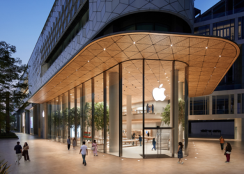 Apple BKC ร้าน Apple Store แห่งแรกในอินเดียที่เมืองมุมไบตั้งอยู่ใน Bandra Kurla Complex เปิดให้บริการแล้ววันนี้
