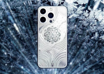 iPhone 15 Pro Diamond Snowflake จาก Caviar ราคาเริ่มต้นราว 20 ล้านบาท มีเพียง 3 เครื่องเท่านั้น