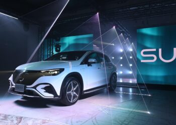 Mercedes-Benz เปิดตัว EQE 350 4MATIC SUV Electric Art ราคา 4,850,000 บาท และ EQE 350 4MATIC SUV AMG Line ราคา 5,300,000 บาท ขยายไลน์อัพ EQE SUV ครบ 3 รุ่น