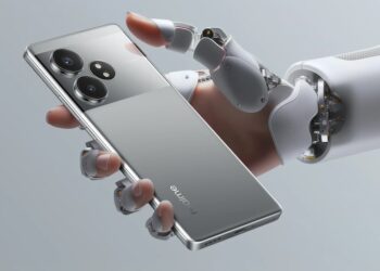 เผยโฉม realme GT Neo6 SE สีเงิน Quicksilver Knight (ชมคลิป!!)