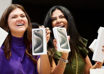 Apple ครองส่วนแบ่งตลาดสมาร์ทโฟนในสหรัฐฯ เกินครึ่ง ในไตรมาสแรกของปี 2024