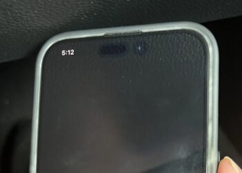 iOS 18 ช่วยให้ iPhone บอกเวลาได้ แม้แบตเตอรี่จะหมดก็ตาม