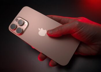 สื่อนอกปล่อยรีวิว iPhone 16 Pro ออกมาแล้ว ส่วนใหญ่ชมเรื่อง อายุการใช้งานแบตเตอรี่ ปุ่ม Camera Control แต่ขาดดีไซน์ใหม่