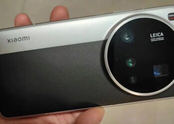 ภาพหลุด Xiaomi 15 Ultra เผยดีไซน์ด้านหลังคล้ายกล้อง Leica M11