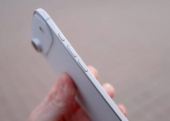 iPhone 17 Air จะมีน้ำหนัก 146 กรัม เบากว่า Galaxy S25 Edge มาพร้อมแบตเตอรี่ซิลิกอนคาร์บอน