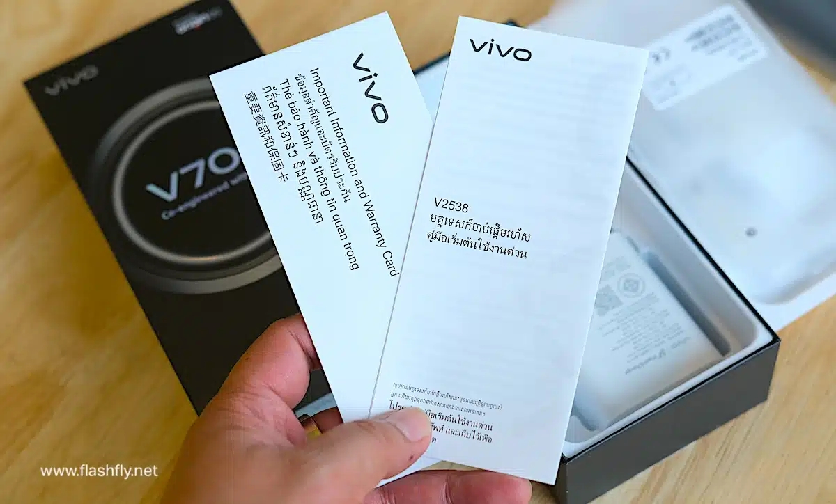 รีวิว vivo V70 เสกช็อตลูกรักพระเจ้า มาพร้อมกล้อง 50MP ZEISS Super Telephoto ทนน้ำทนฝุ่น IP68&IP69 แบตเตอรี่ 6500mAh และ OriginOS 6 เวอร์ชันใหม่ล่าสุด