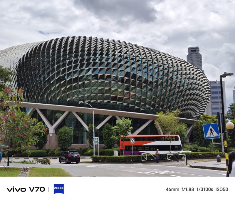 รีวิว vivo V70 เสกช็อตลูกรักพระเจ้า มาพร้อมกล้อง 50MP ZEISS Super Telephoto ทนน้ำทนฝุ่น IP68&IP69 แบตเตอรี่ 6500mAh และ OriginOS 6 เวอร์ชันใหม่ล่าสุด