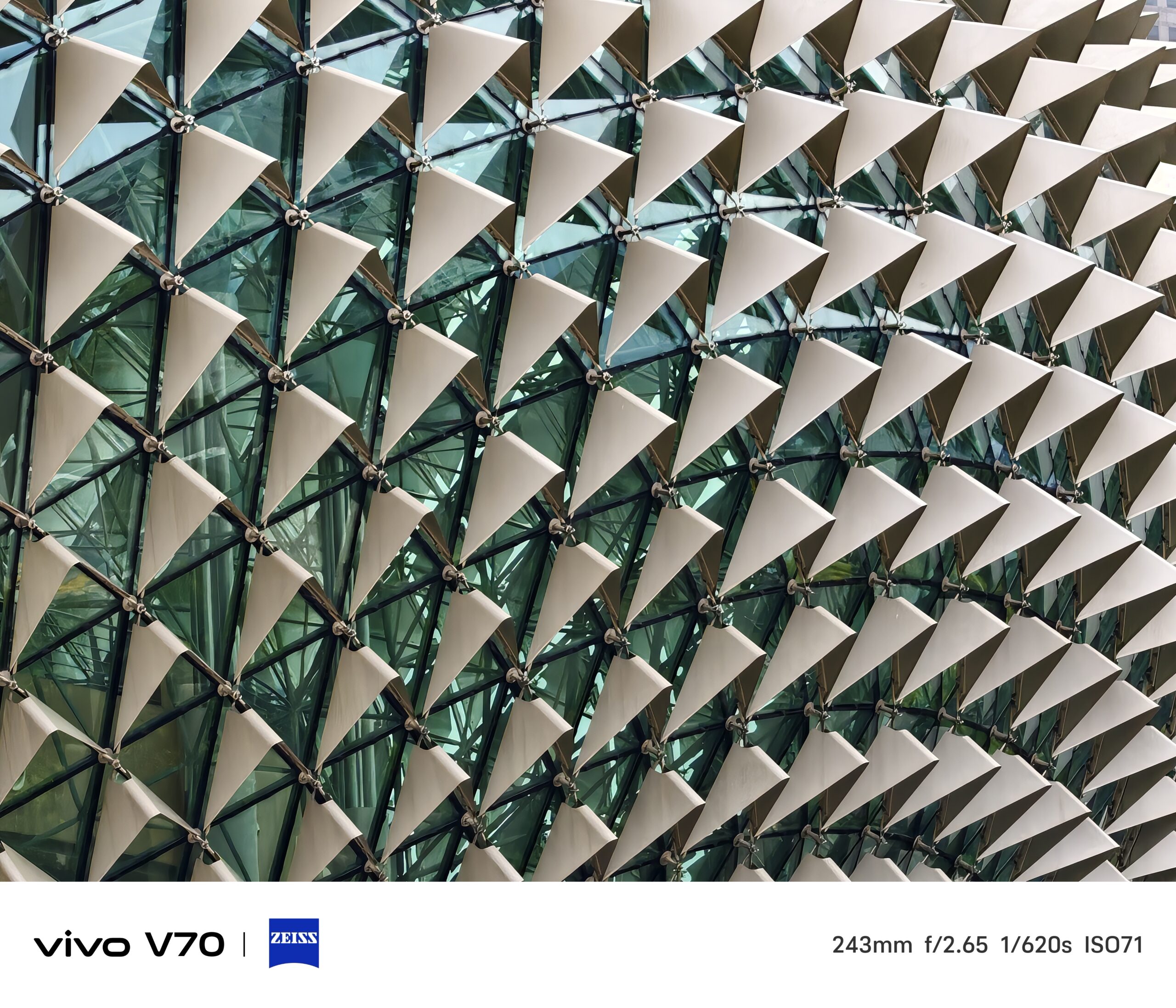รีวิว vivo V70 เสกช็อตลูกรักพระเจ้า มาพร้อมกล้อง 50MP ZEISS Super Telephoto ทนน้ำทนฝุ่น IP68&IP69 แบตเตอรี่ 6500mAh และ OriginOS 6 เวอร์ชันใหม่ล่าสุด