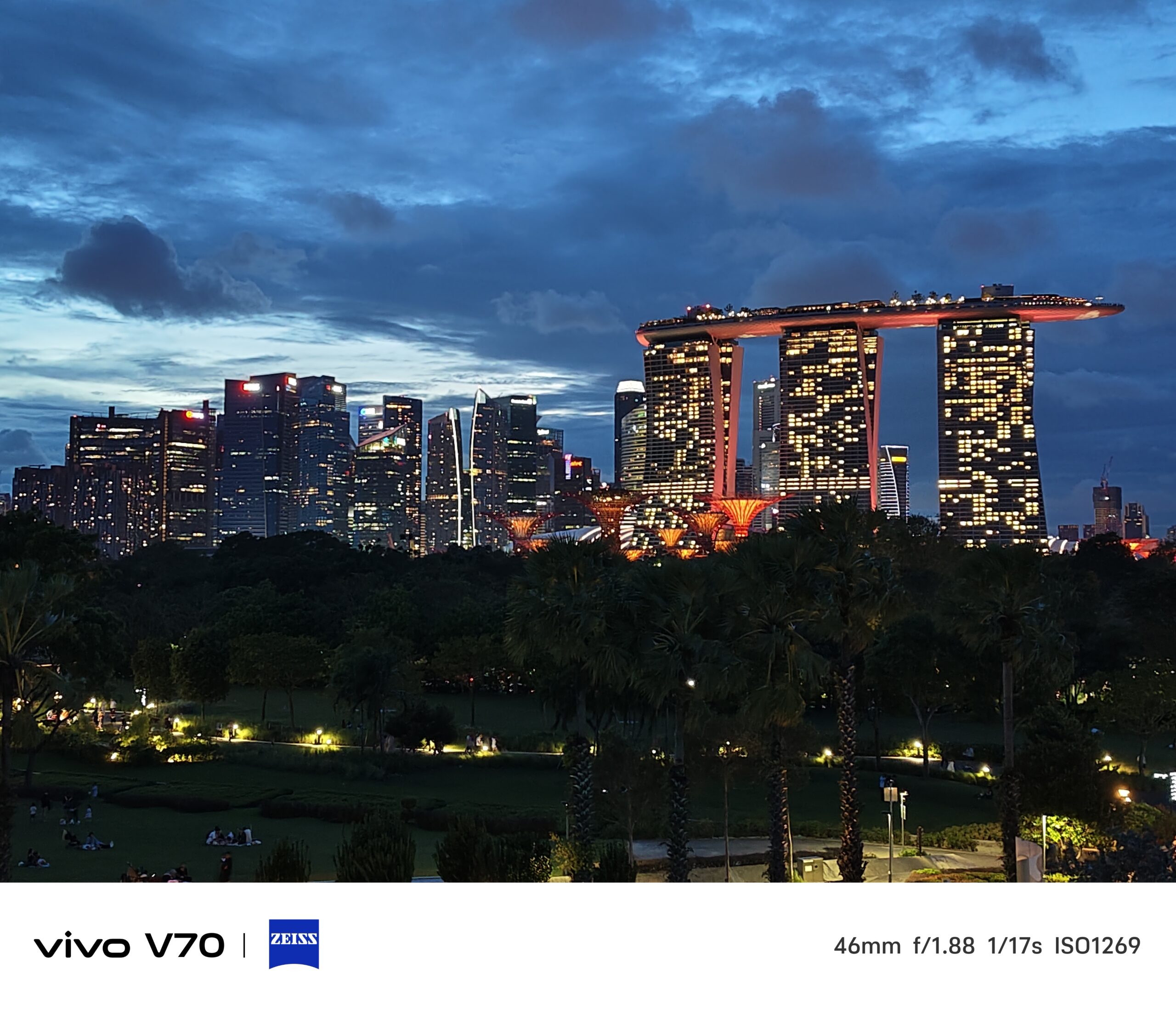รีวิว vivo V70 เสกช็อตลูกรักพระเจ้า มาพร้อมกล้อง 50MP ZEISS Super Telephoto ทนน้ำทนฝุ่น IP68&IP69 แบตเตอรี่ 6500mAh และ OriginOS 6 เวอร์ชันใหม่ล่าสุด