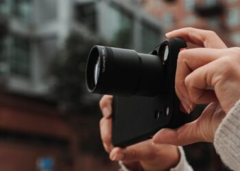 เลนส์ Tetraprism จาก Sandmarc ช่วยให้ iPhone 17 Pro ซูมได้ 24 เท่า