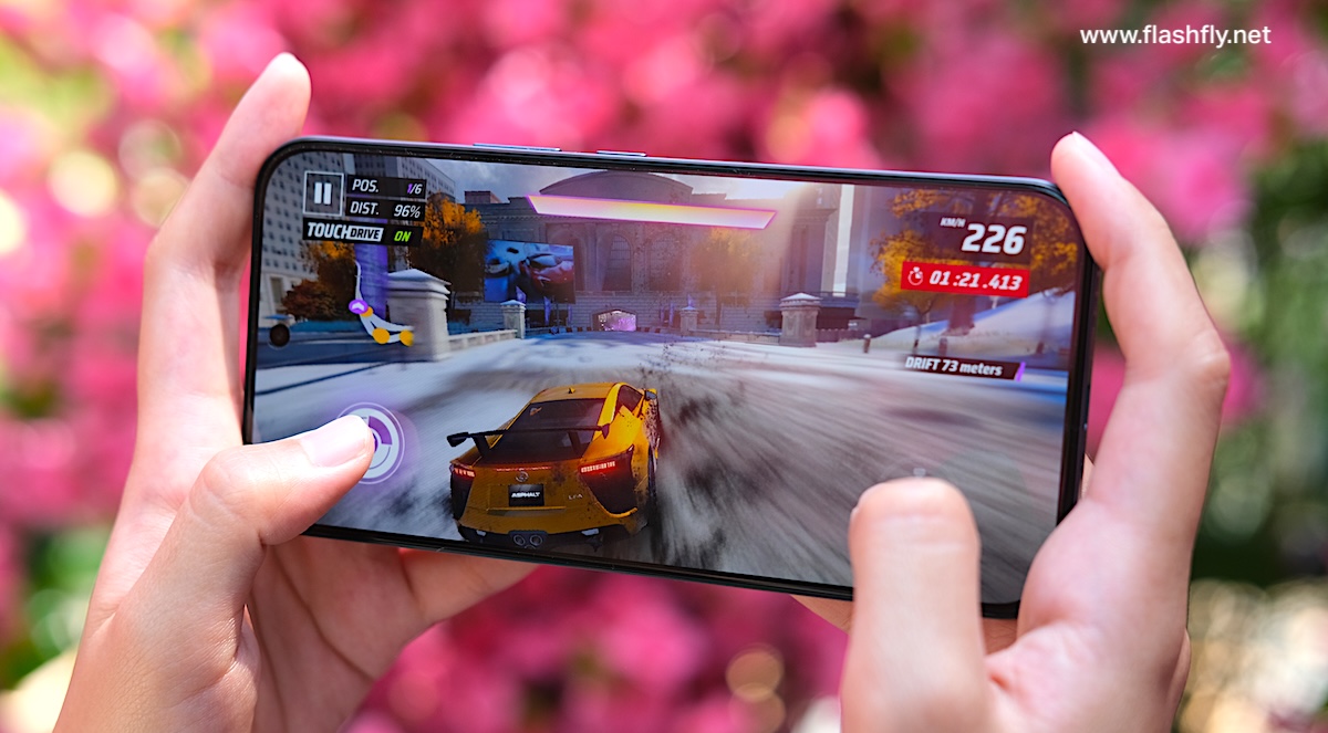 รีวิว realme 16 Pro Series 5G มาพร้อมกล้อง 200MP Portrait Master ดีไซน์ระดับมาสเตอร์พีซ และ realme 16 5G ดีไซน์ Aurora Wings มีกระจกเซลฟี่ในตัว