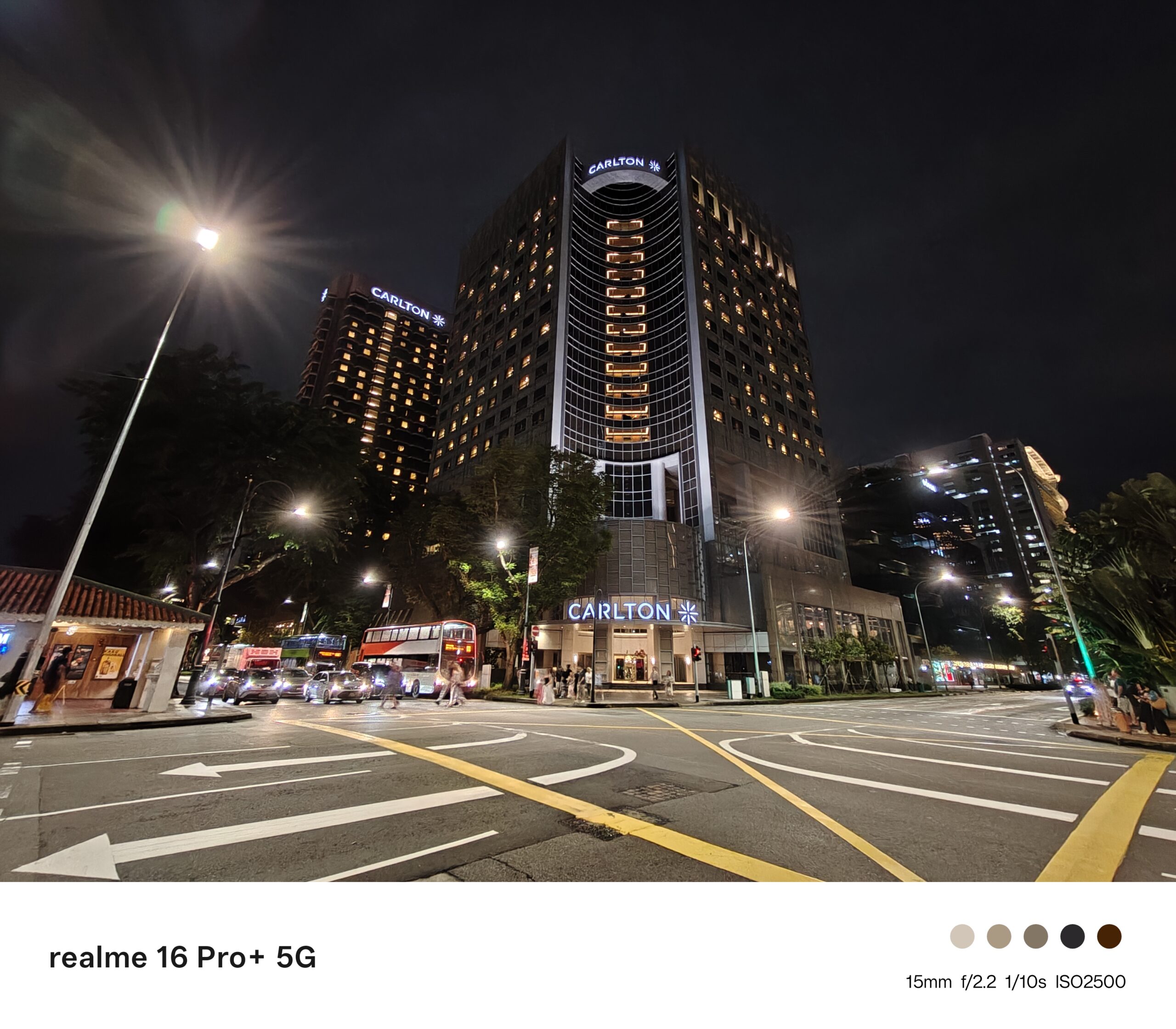 รีวิว realme 16 Pro Series 5G มาพร้อมกล้อง 200MP Portrait Master ดีไซน์ระดับมาสเตอร์พีซ และ realme 16 5G ดีไซน์ Aurora Wings มีกระจกเซลฟี่ในตัว