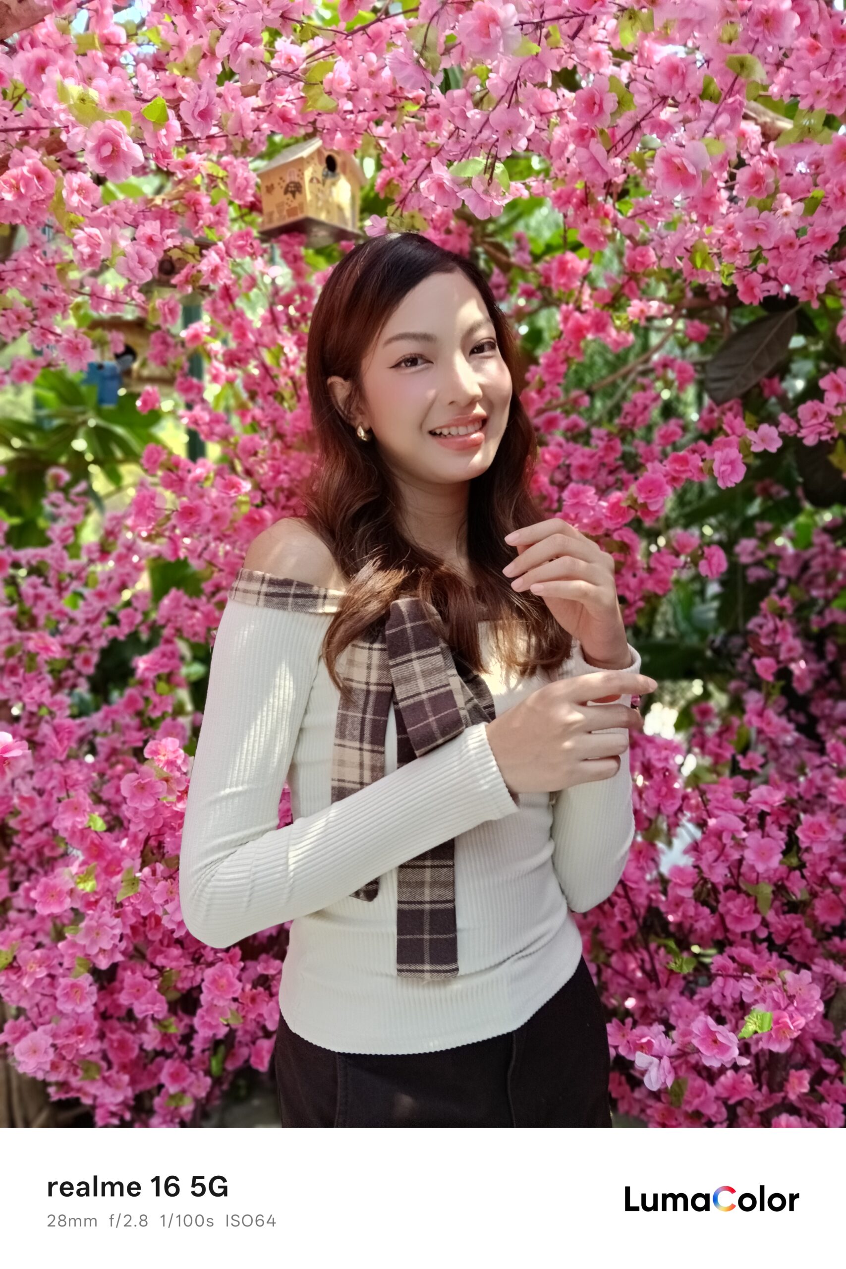 รีวิว realme 16 Pro Series 5G มาพร้อมกล้อง 200MP Portrait Master ดีไซน์ระดับมาสเตอร์พีซ และ realme 16 5G ดีไซน์ Aurora Wings มีกระจกเซลฟี่ในตัว