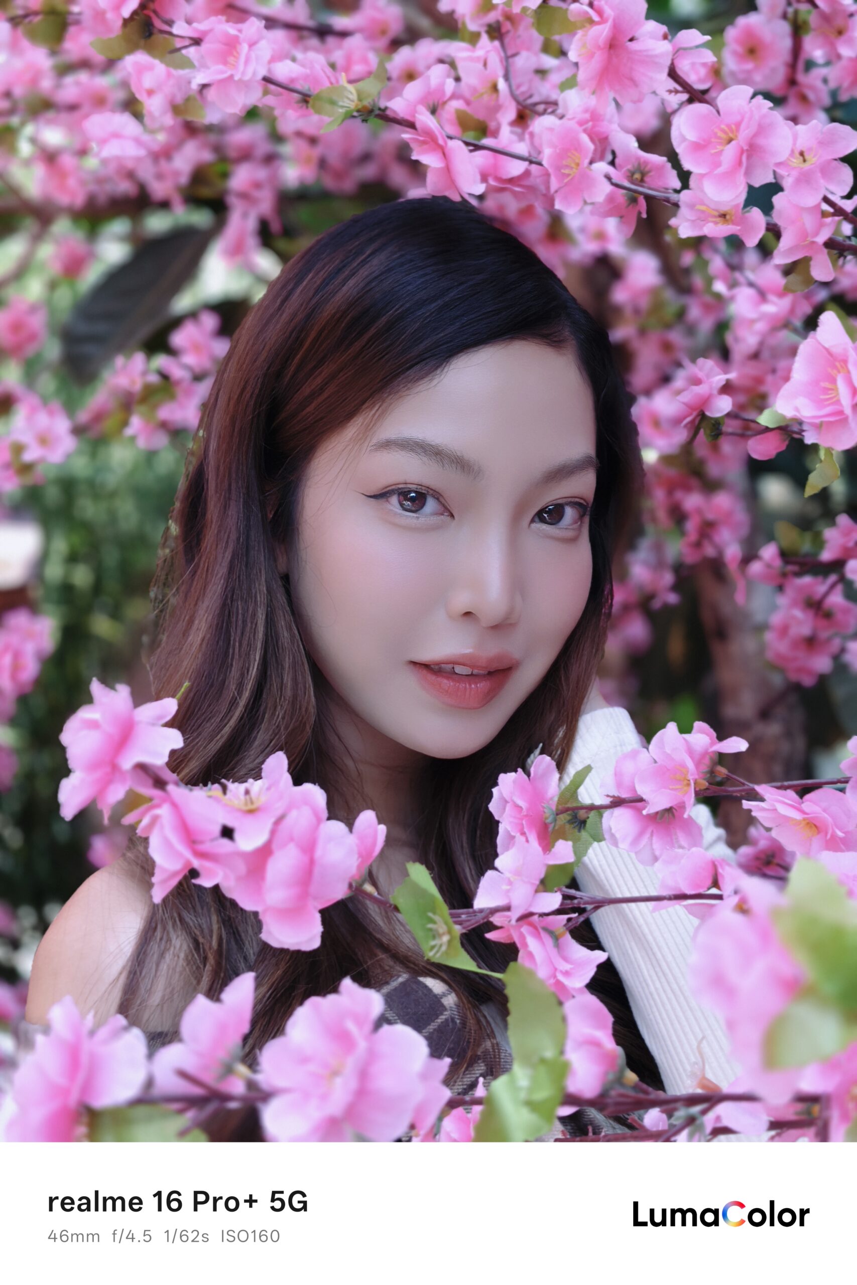 รีวิว realme 16 Pro Series 5G มาพร้อมกล้อง 200MP Portrait Master ดีไซน์ระดับมาสเตอร์พีซ และ realme 16 5G ดีไซน์ Aurora Wings มีกระจกเซลฟี่ในตัว