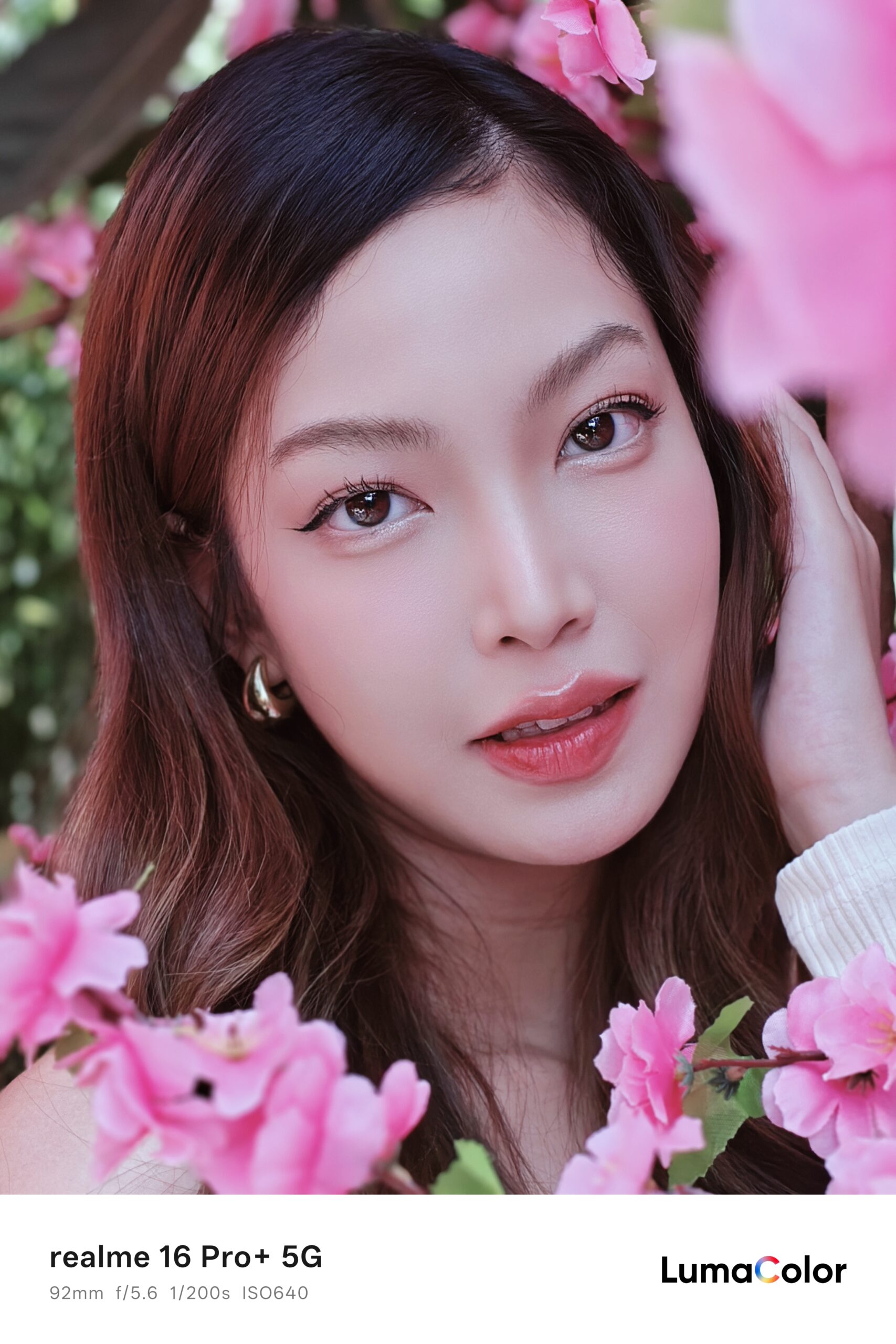 รีวิว realme 16 Pro Series 5G มาพร้อมกล้อง 200MP Portrait Master ดีไซน์ระดับมาสเตอร์พีซ และ realme 16 5G ดีไซน์ Aurora Wings มีกระจกเซลฟี่ในตัว