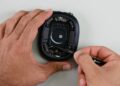 AirPods Max 2 ถูกรื้อส่วนประกอบให้ชมแล้ว โดยทีมงานมืออาชีพของ iFixit