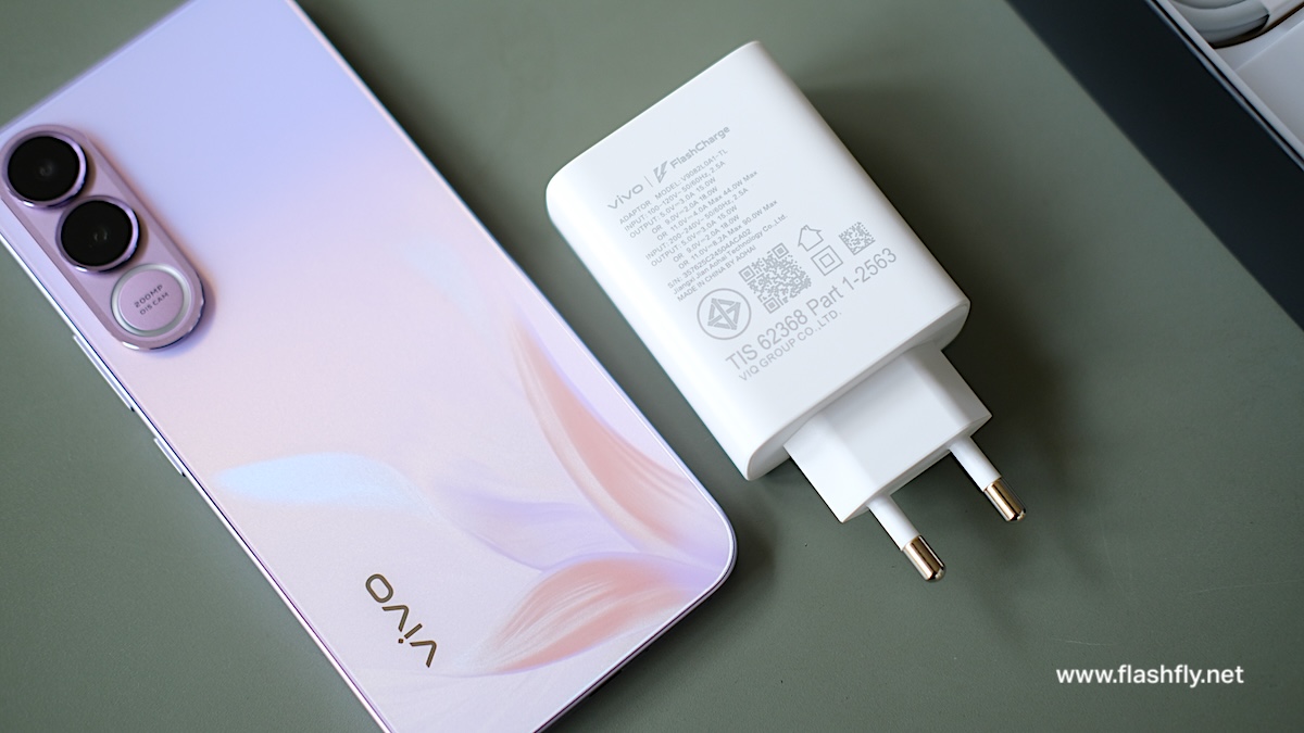 รีวิว vivo V70 FE ดีไซน์สวยงามพรีเมียม มาพร้อมกล้อง 200MP แค่ก้าวแรกก็ชัดเลย แบตใหญ่ 7000mAh ชาร์จเร็ว 90W FlashCharge