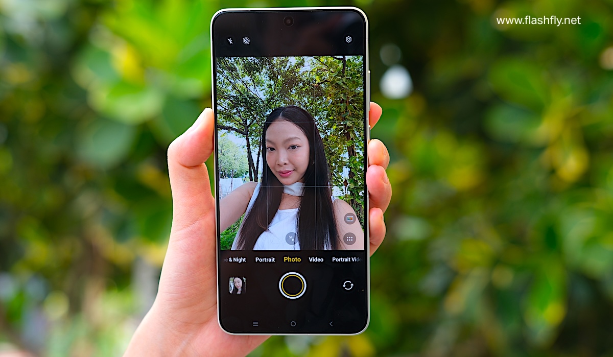 รีวิว vivo X300 Ultra สุดยอดสมาร์ตโฟนถ่ายวิดีโอระดับมืออาชีพ “ZEISS CINEMATICS. BORN TO CREATE ” พร้อมvivo ZEISS ชุดเลนส์เสริม Gen 2 Ultra ระยะซูม 400mm