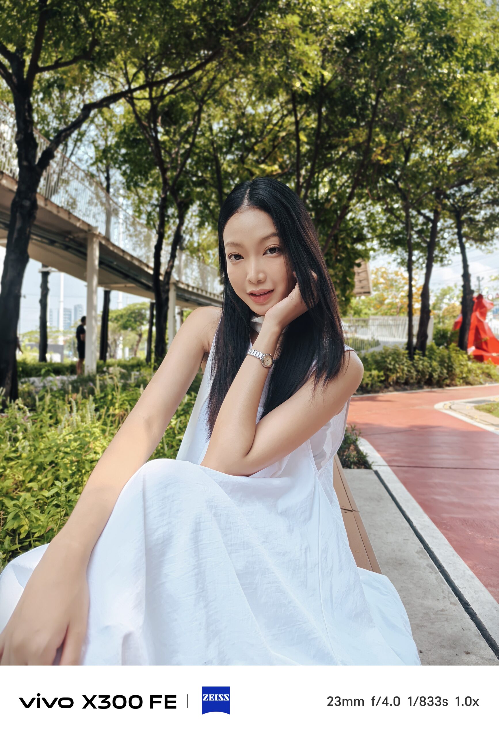 รีวิว vivo X300 FE น้องเล็กสายคอนเสิร์ต เทคเดียวก็เอาอยู่ กล้อง 50MP ZEISS Super Telephoto พร้อม vivo ZEISS ชุดเลนส์เสริม Gen 2 ระยะซูม 200mm