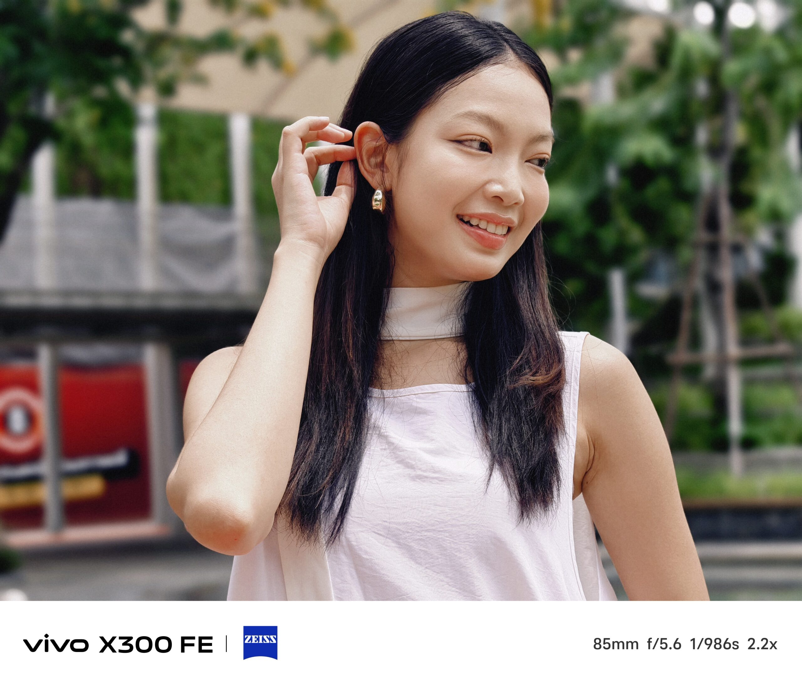 รีวิว vivo X300 FE น้องเล็กสายคอนเสิร์ต เทคเดียวก็เอาอยู่ กล้อง 50MP ZEISS Super Telephoto พร้อม vivo ZEISS ชุดเลนส์เสริม Gen 2 ระยะซูม 200mm