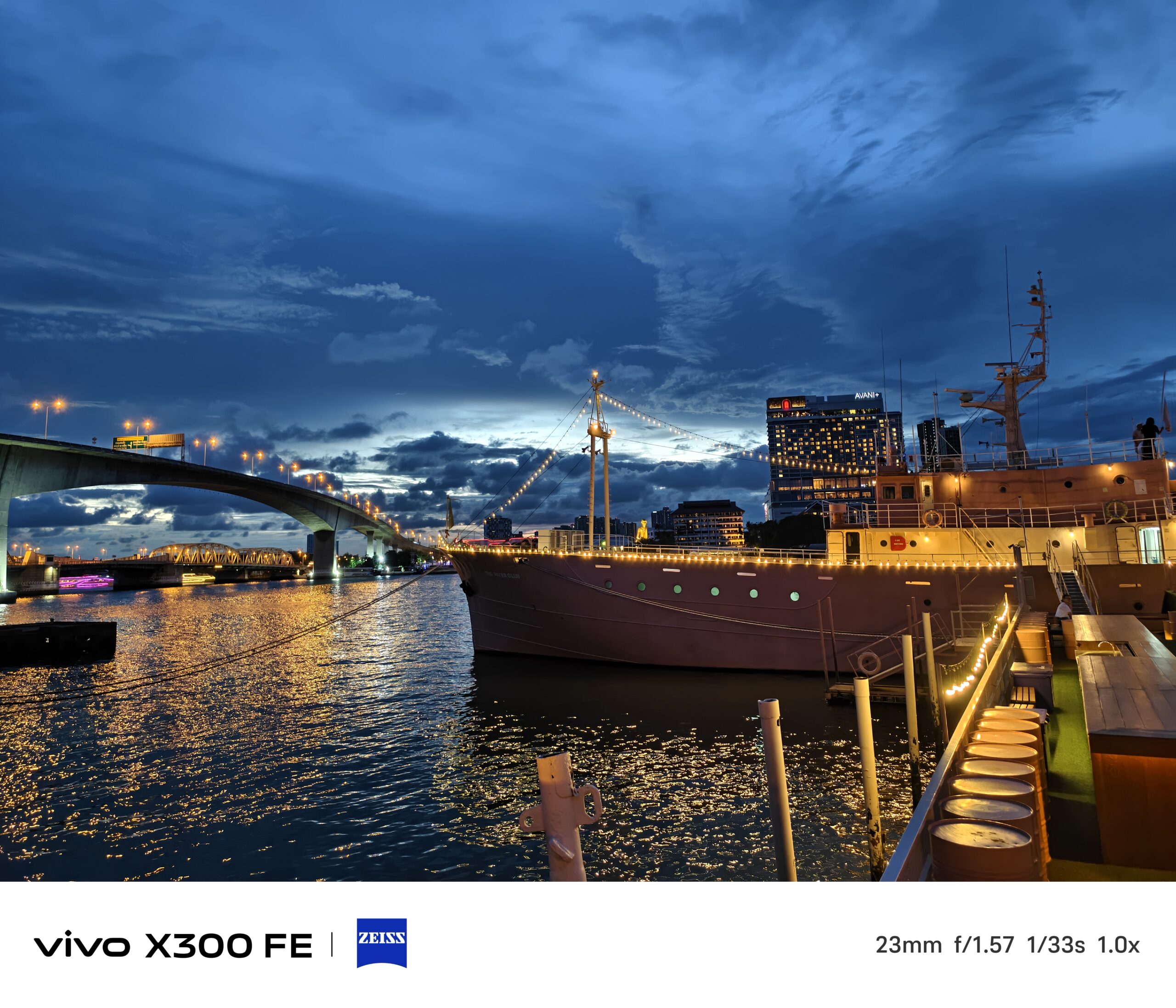 รีวิว vivo X300 FE น้องเล็กสายคอนเสิร์ต เทคเดียวก็เอาอยู่ กล้อง 50MP ZEISS Super Telephoto พร้อม vivo ZEISS ชุดเลนส์เสริม Gen 2 ระยะซูม 200mm
