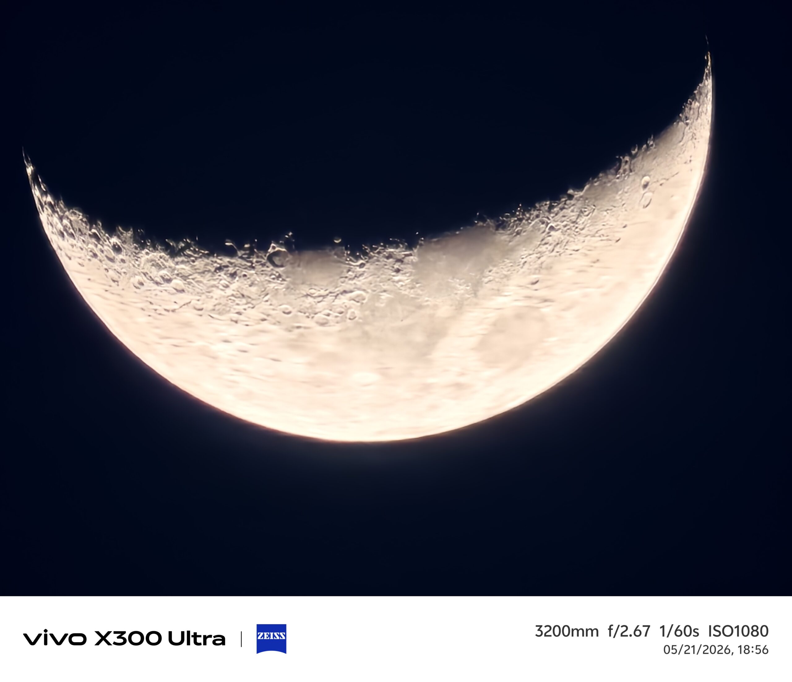 รีวิว vivo X300 Ultra สุดยอดสมาร์ตโฟนถ่ายวิดีโอระดับมืออาชีพ “ZEISS CINEMATICS. BORN TO CREATE ” พร้อมvivo ZEISS ชุดเลนส์เสริม Gen 2 Ultra ระยะซูม 400mm
