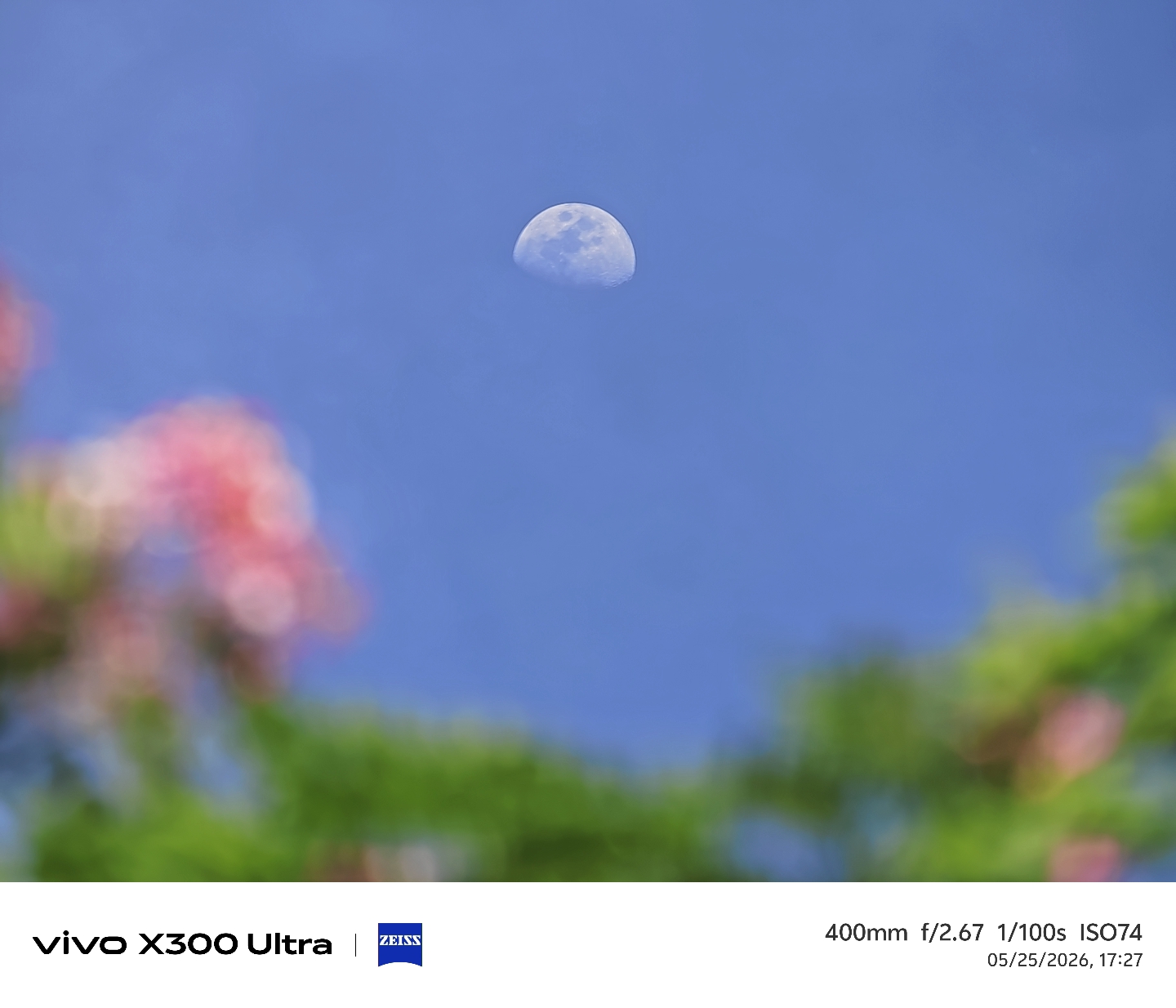 รีวิว vivo X300 Ultra สุดยอดสมาร์ตโฟนถ่ายวิดีโอระดับมืออาชีพ “ZEISS CINEMATICS. BORN TO CREATE ” พร้อมvivo ZEISS ชุดเลนส์เสริม Gen 2 Ultra ระยะซูม 400mm