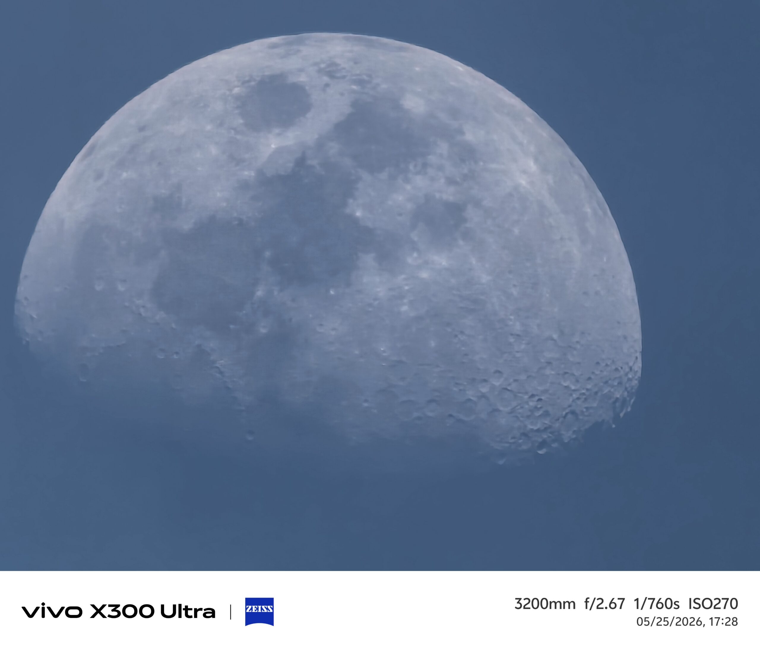 รีวิว vivo X300 Ultra สุดยอดสมาร์ตโฟนถ่ายวิดีโอระดับมืออาชีพ “ZEISS CINEMATICS. BORN TO CREATE ” พร้อมvivo ZEISS ชุดเลนส์เสริม Gen 2 Ultra ระยะซูม 400mm