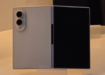 Samsung นำเครื่องจริง Galaxy Z Fold8 มาวางโชว์ในร้านค้าปลีกแล้ว