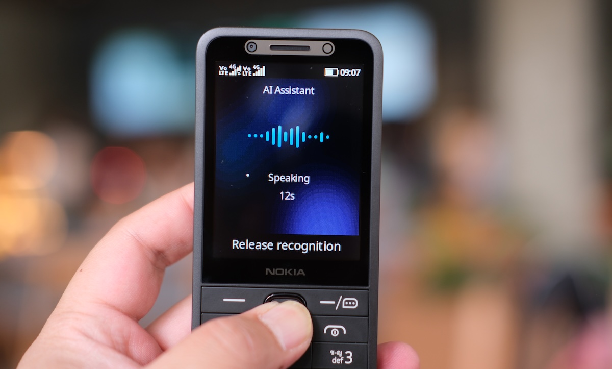 รีวิว Nokia 215 4G 2nd Edition ฟีเจอร์โฟนจอ 2.8 นิ้วมีผู้ช่วย AI ในตัว ดู Youtube ,Tiktok ได้ ในราคาเพียง 1,590 บาท