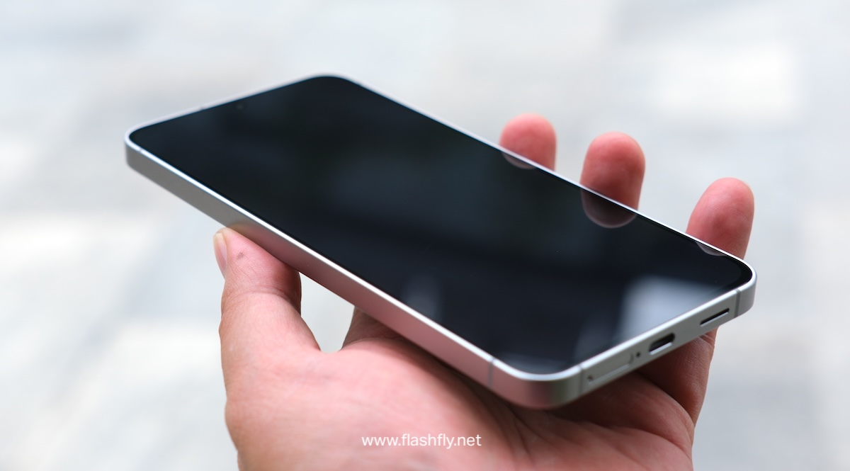 รีวิว Samsung Galaxy S26 FE จอแกร่ง มาพร้อม OneUI 9.0 รุ่นแรก รองรับการอัปเดตนาน 7 ปี ฟรีประกันกระจกหน้า-หลังแตกร้าวจากอุบัติเหตุ