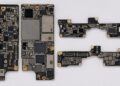 ภาพหลุดเมนบอร์ดของ iPhone Ultra แสดงให้เห็นตำแหน่งชิป SoC และ DRAM วางข้างกัน