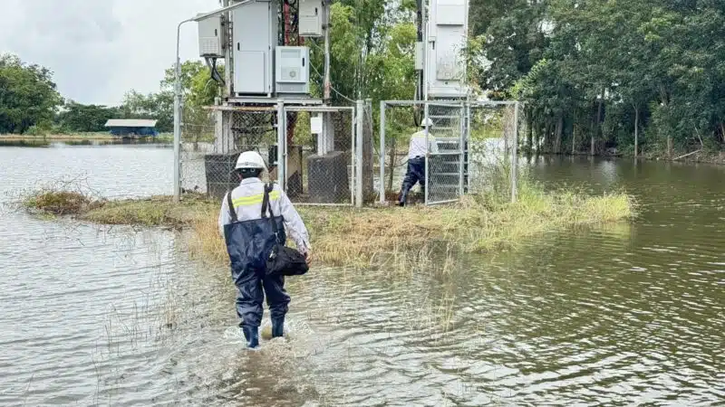 AIS ยกระดับโครงข่ายอัจฉริยะ รับมือฝนหนัก-น้ำท่วมทั่วประเทศ เฝ้าระวังเชิงรุก 24 ชั่วโมงเสริมพลังงานสำรอง ทีมวิศวกร ดูแลการสื่อสารในพื้นที่สำคัญ