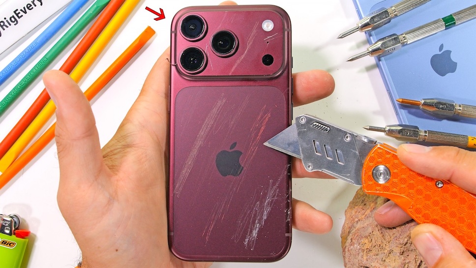 iPhone 18 Pro ถูกทดสอบความทนทาน ทั้งการขีดข่วน ลนไฟ และดัดให้งอด้วยมือเปล่า (ชมคลิป!!)