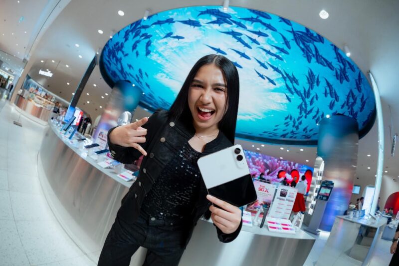 ทรู สร้างปรากฏการณ์ระดับโลก! ดึง “เนเน่” ขึ้นแท่น World Brand Ambassador คนใหม่ มอบ iPhone Duo และแพ็กเกจ True5GX ดูแล “เนเน่” ยาวนานถึง 30 ปี