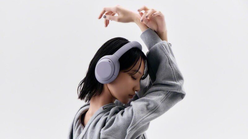 Sony WH-1000XM4C หูฟังไร้สายแบบครอบหู คุณภาพเสียงระดับพรีเมียมรุ่นใหม่ราคา 10,990 บาท