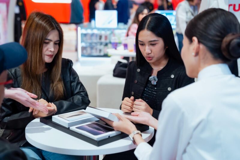 ทรู สร้างปรากฏการณ์ระดับโลก! ดึง “เนเน่” ขึ้นแท่น World Brand Ambassador คนใหม่ มอบ iPhone Duo และแพ็กเกจ True5GX ดูแล “เนเน่” ยาวนานถึง 30 ปี