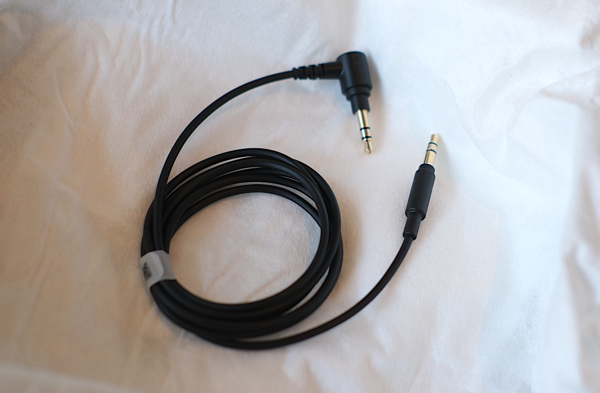 รีวิว Sony WH-CH730N หูฟังไร้สายครอบหูรุ่นใหม่ เน้นตัดเสียงรบกวน แบตเตอรี่ใช้งานได้นาน น้ำหนักเบา