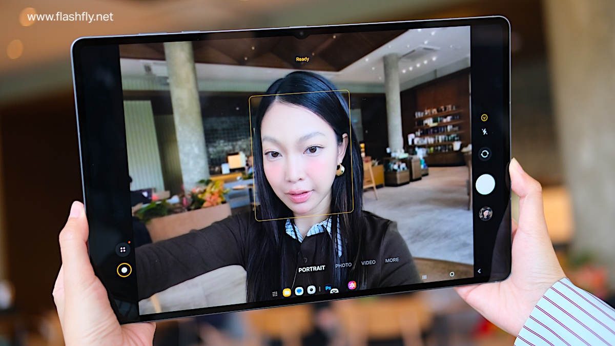 รีวิว Samsung Galaxy Tab S12 Ultra แท็บเล็ตจอยักษ์ 14.6 นิ้ว ดีไซน์บางเฉียบ เบาพกง่าย ทำงานได้ดุจ PC
