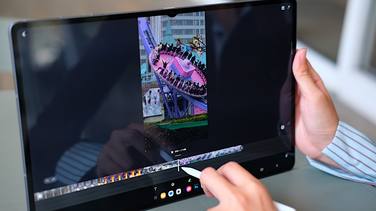 รีวิว Samsung Galaxy Tab S12 Ultra แท็บเล็ตจอยักษ์ 14.6 นิ้ว ดีไซน์บางเฉียบ เบาพกง่าย ทำงานได้ดุจ PC